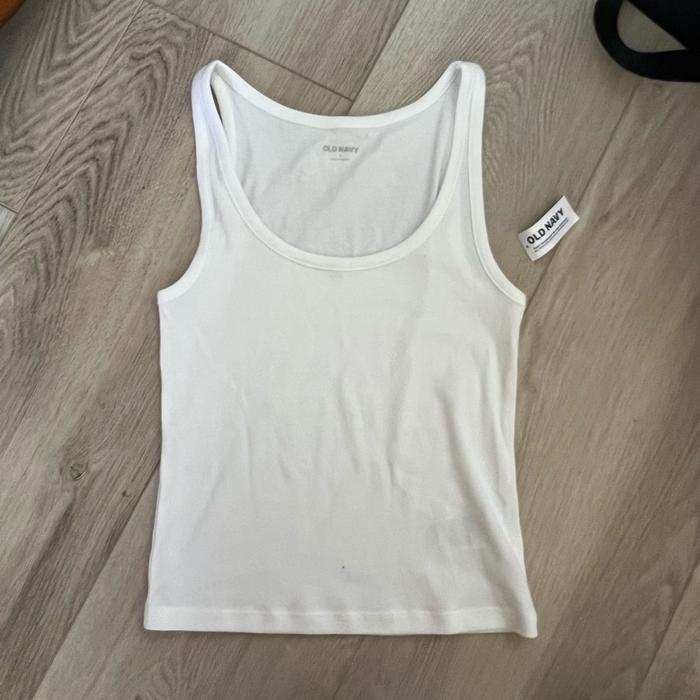 NEW Old Navy White Fitted Sleeveless Tank Top